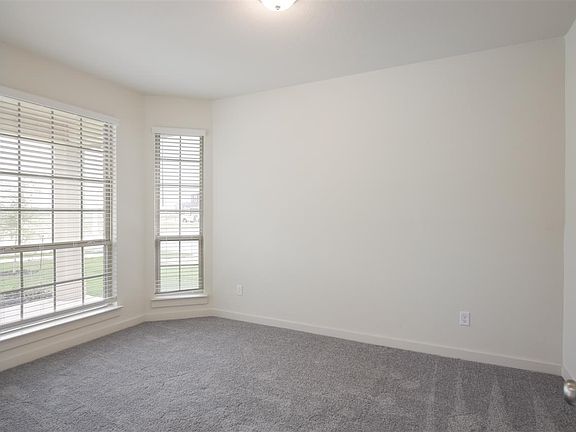 4th image of 3609 Annalise Ave