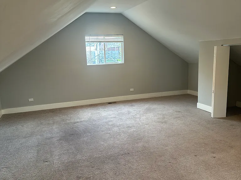 2508 N Ashland Ave — Photo 8