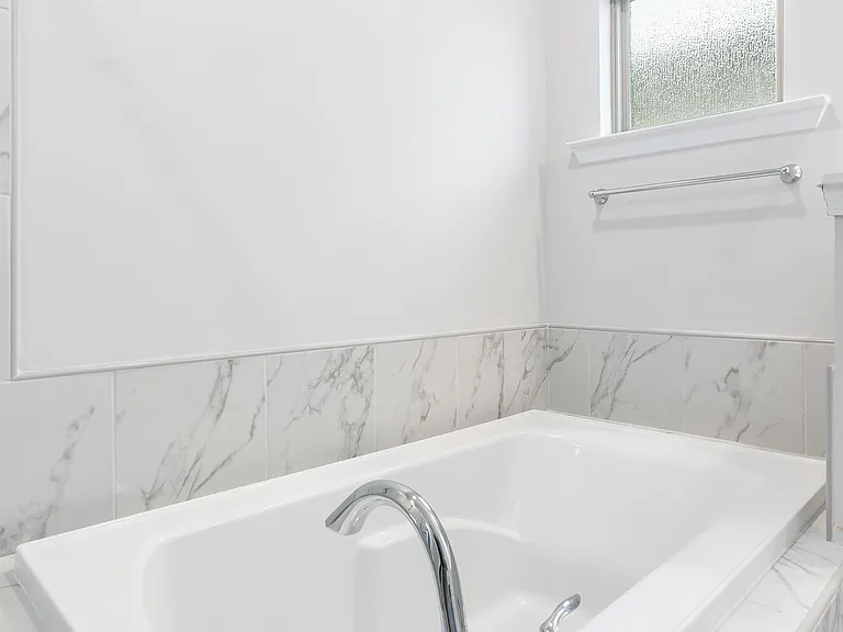 236 Shangrila Way — Photo 20