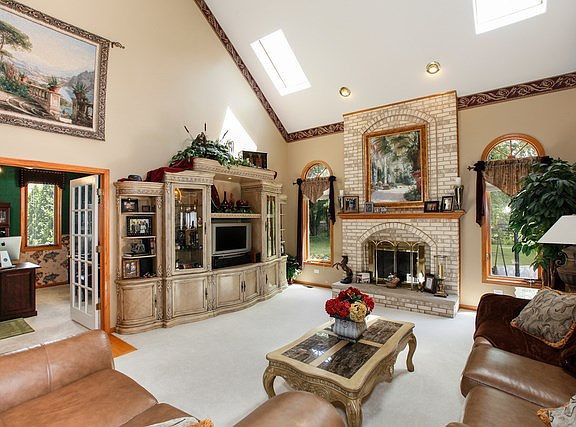 4th image of 13101 W Crystal Lake Ct