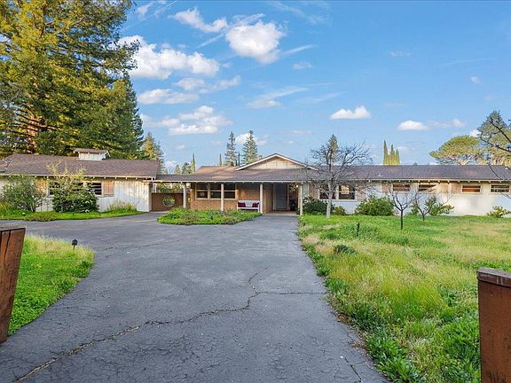 2nd image of 393 Covington Rd