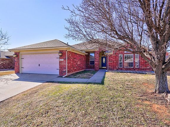 2nd image of 609 Hedgewood Dr
