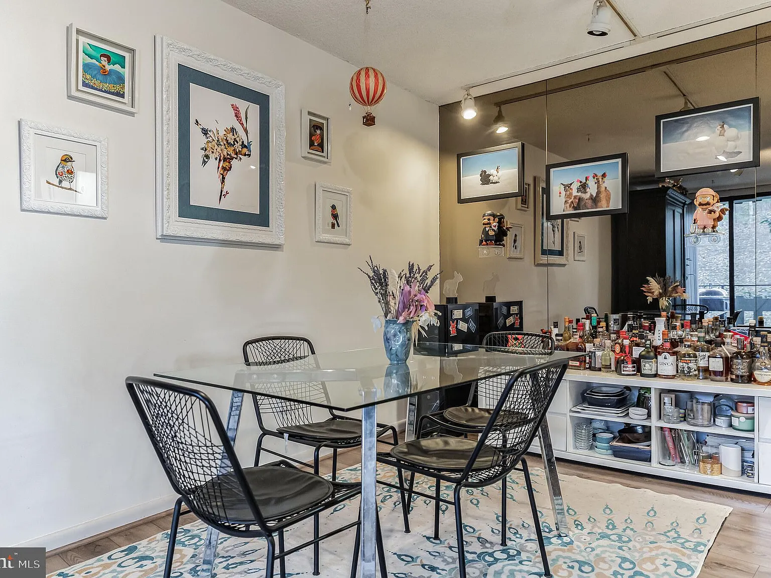 Olympus Condominiums — Photo 3