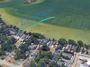 3025 Moss St, Keego Harbor, MI 48320
