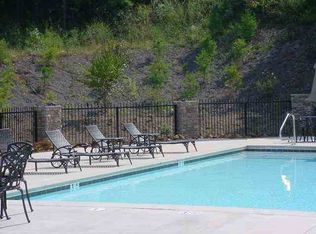 1324 Town Creek Cir, Greensboro, GA 30642