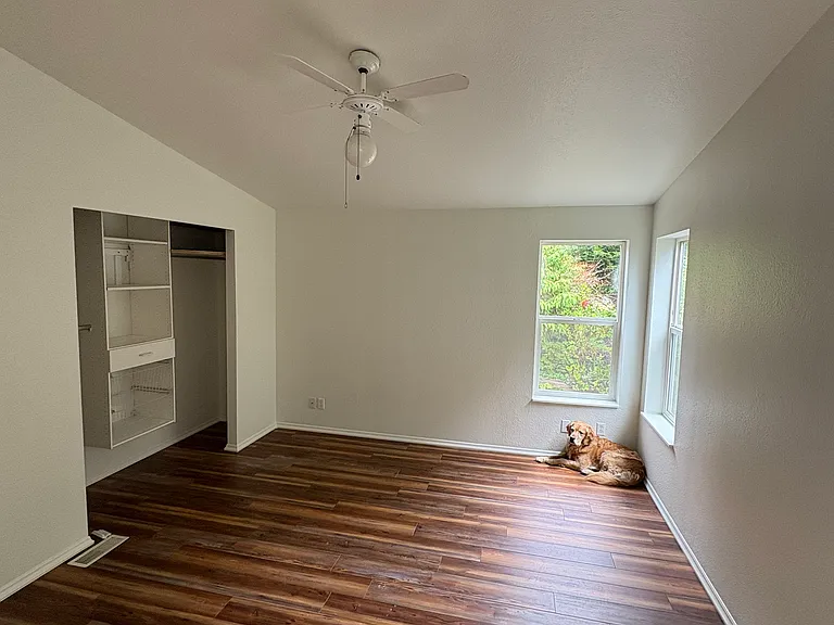 1004 Circle Dr — Photo 7