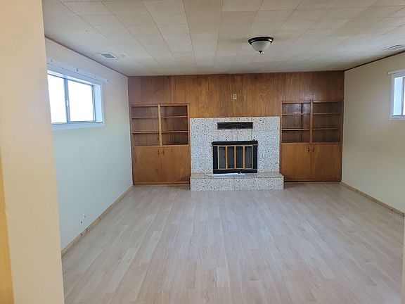 4th image of 905 N Lincoln Ave
