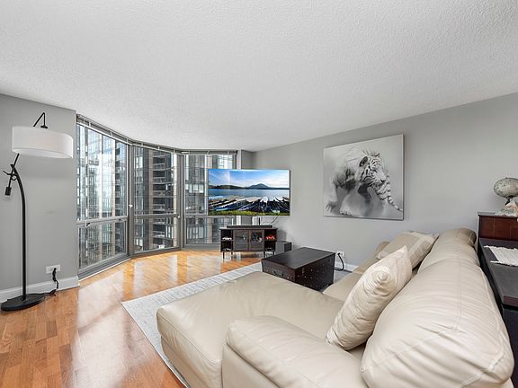 2nd image of 195 N Harbor Dr APT 3508