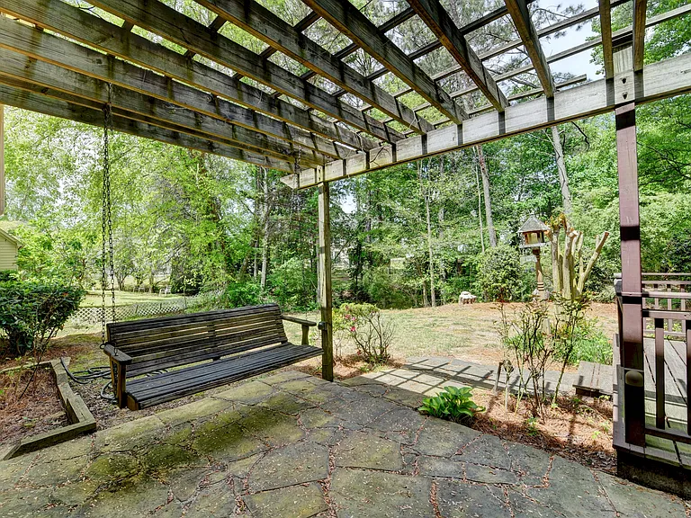 6535 Ganton Dr — Photo 38