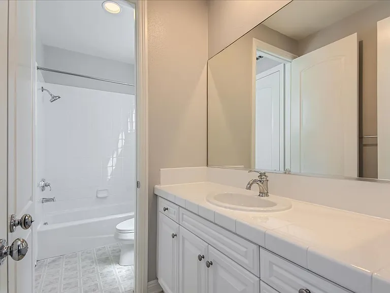 17246 Ralphs Ranch Rd — Photo 32