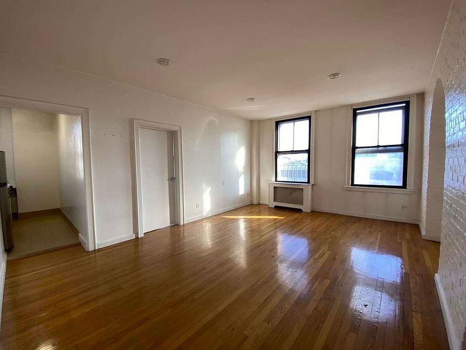 1st image of 42 Peck Slip APT 3B