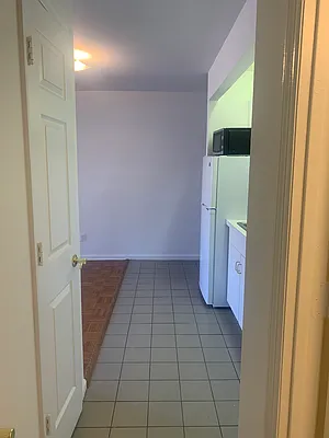 Rented by 18 REALTY | media 24