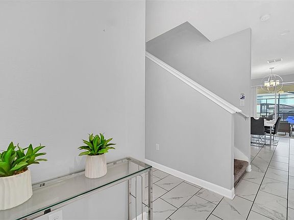 3rd image of 1569 PLUNKER DRIVE