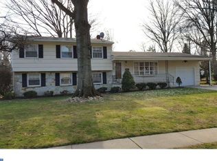 13 Burning Tree Ln, Lawrence Township, NJ 08648