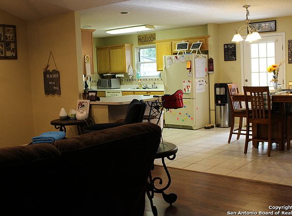 5th image of 107 Woodland Dr