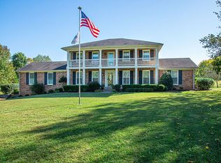 1027 Lake Colonial Dr, Arrington, TN 37014