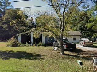 65 Woodland Dr, Carrollton, GA 30117