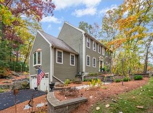 84 Cedar St, Sturbridge, MA 01566