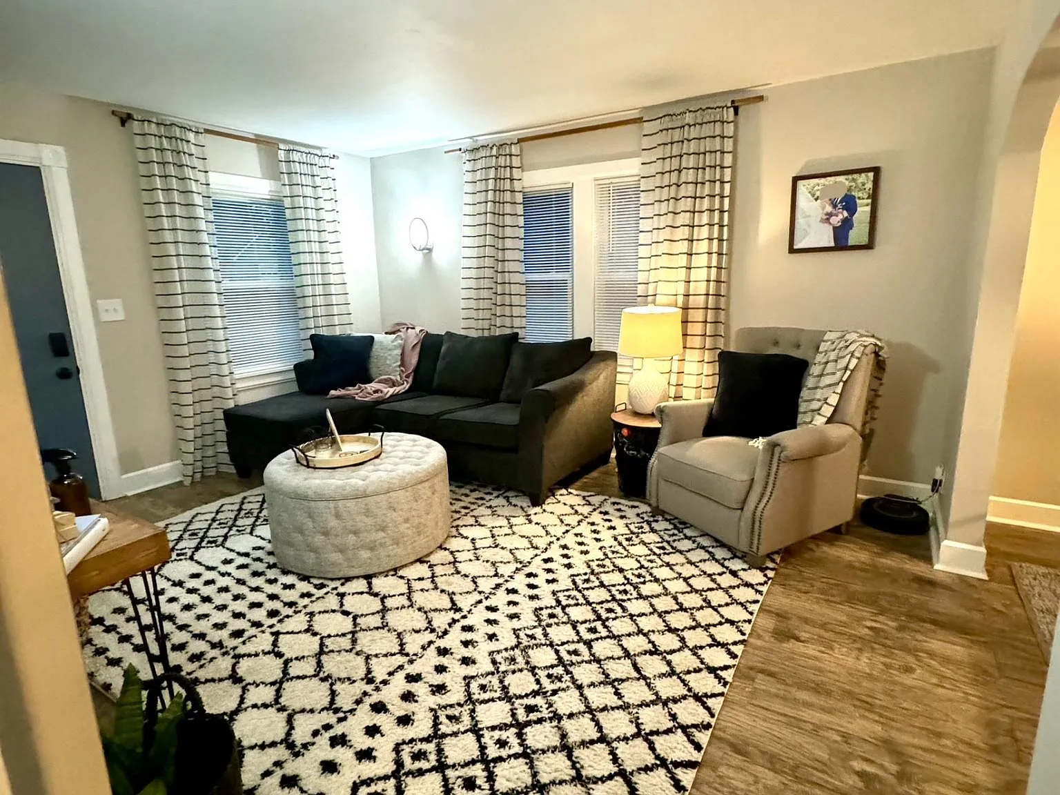 3 bed, 1030 sqft, $1,500 — Photo 3