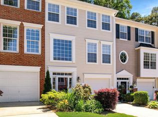 5442 Crabtree Park Ct, Raleigh, NC 27612