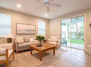 53 Donner Rd, Atlantic Beach, FL 32233