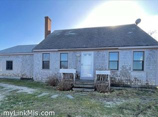 22 Hawthorne Ln, Nantucket, MA 02554