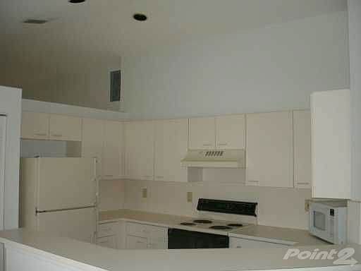 Kitchen before remodel