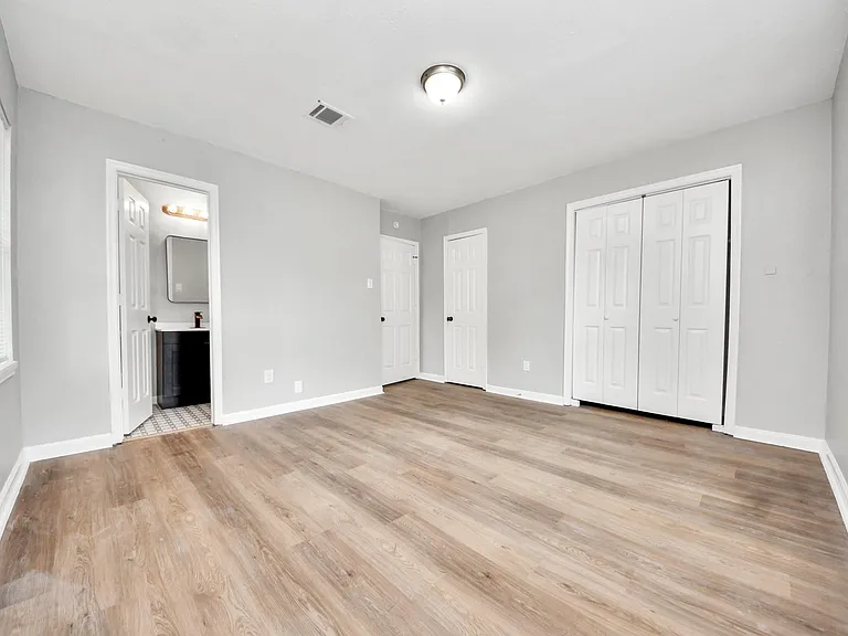 710 Canary Cir — Photo 9