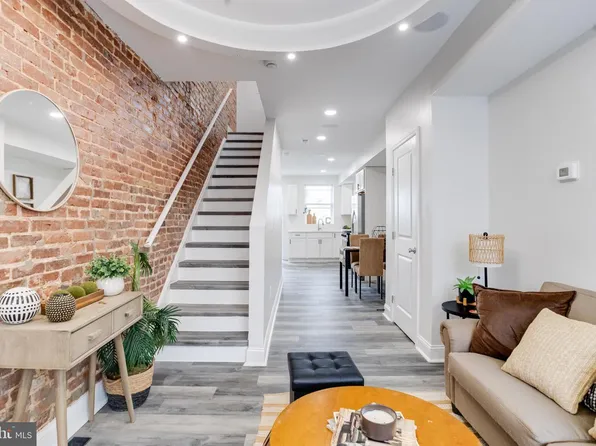 315 N Robinson St, Baltimore, MD 21224