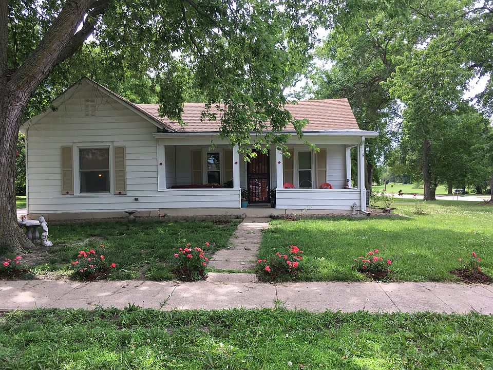 425 N Sumner St Beatrice NE 68310 Zillow