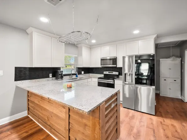 304 T A Carroll Ave, Corsicana, TX 75110