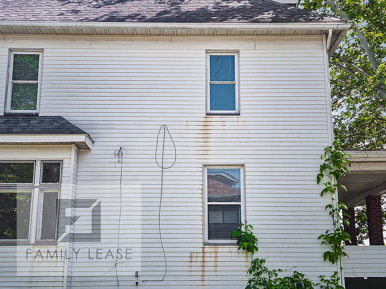 1701 Huron Ave — Photo 49
