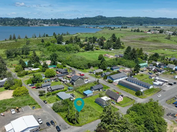 92379 Carnegie Rd, Astoria, OR 97103