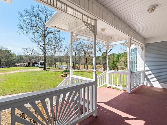 5th image of 1687 Turkey Creek Rd