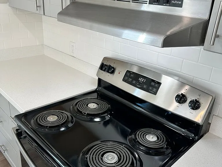 2925 Madison Ave — Photo 24