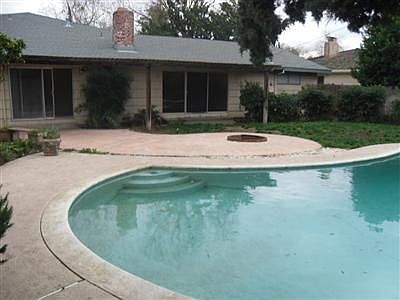2nd image of 912 Ambort Way