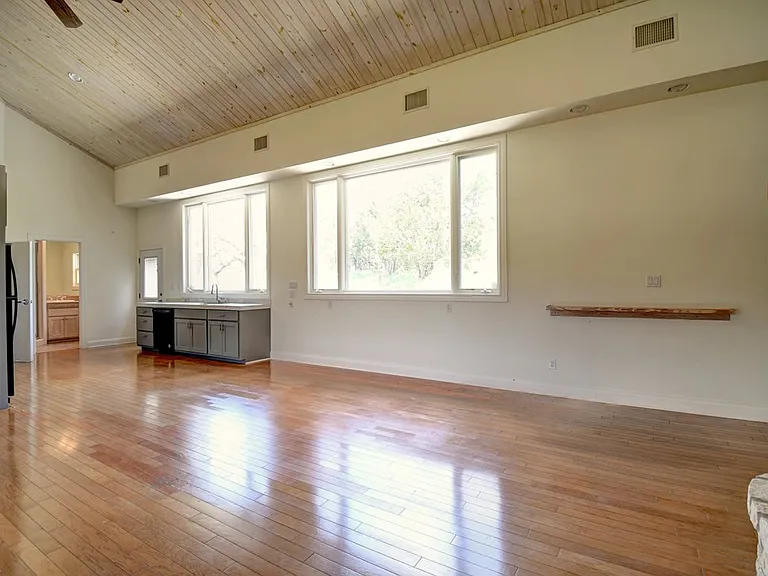 155B Nimitz Dr — Photo 8