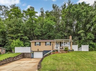 101 Stella Dr, Trafford, PA 15085