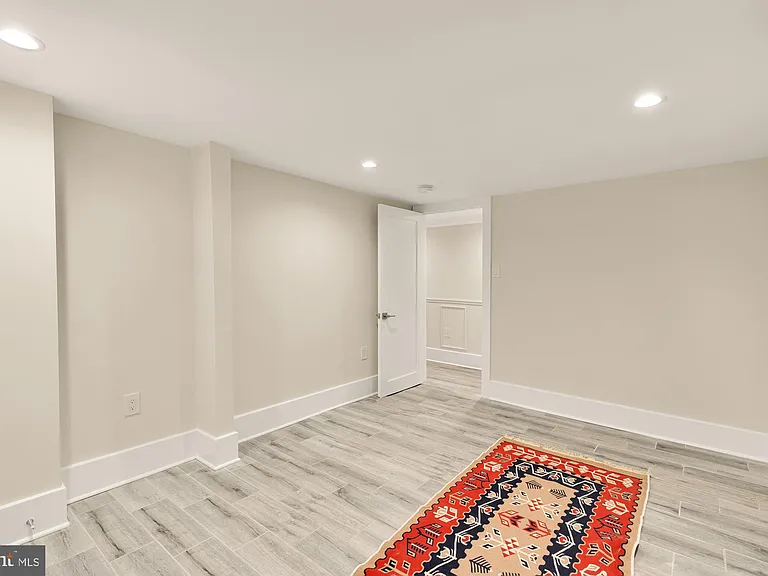432 Emerson St NW — Photo 52