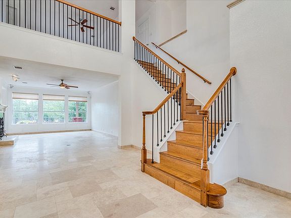 5th image of 10328 Ember Glen Dr