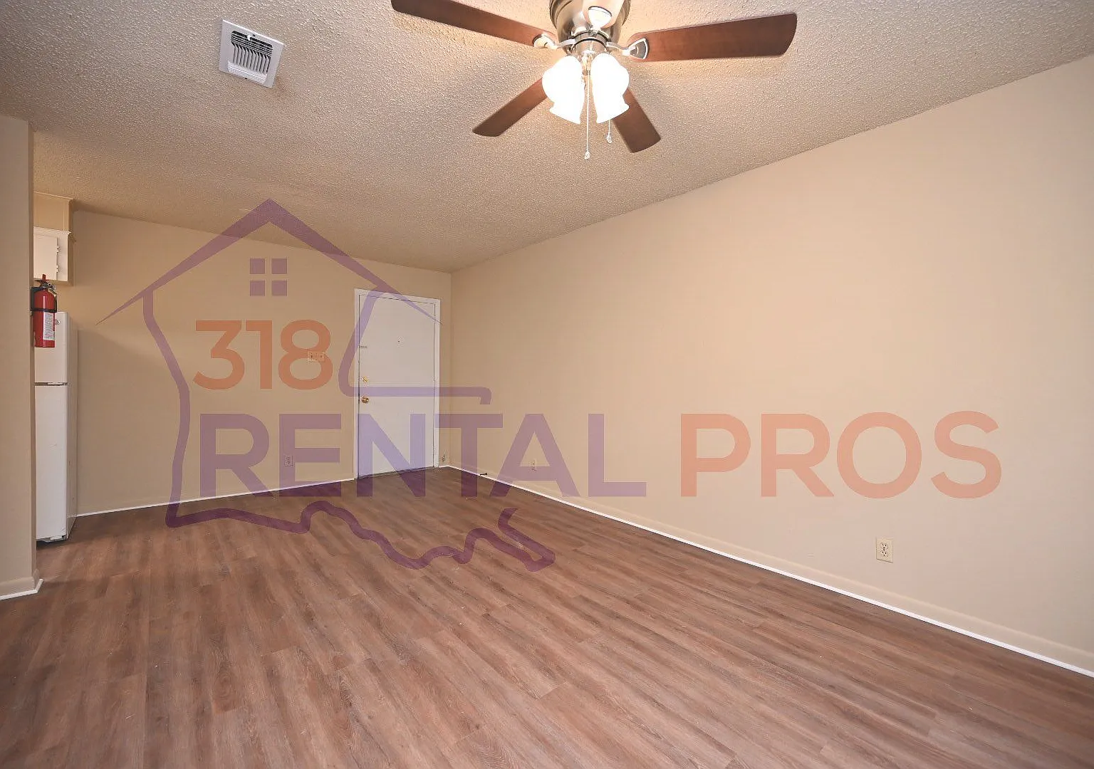Raintree Apartments — Photo 4