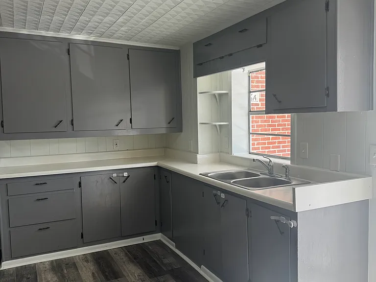 308 Joseph St #A — Photo 2