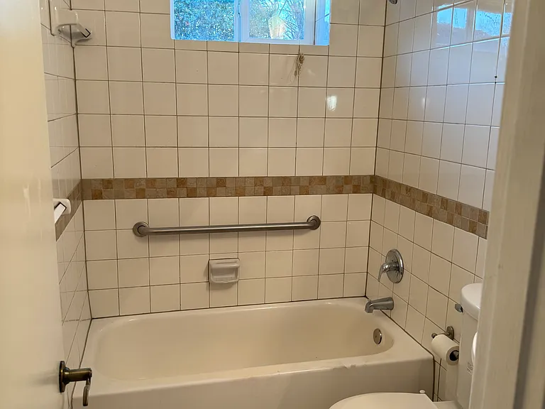 3724 Greentree Farms Dr — Photo 7