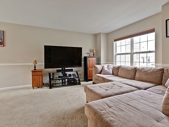 4th image of 34362 N White Clover Ct