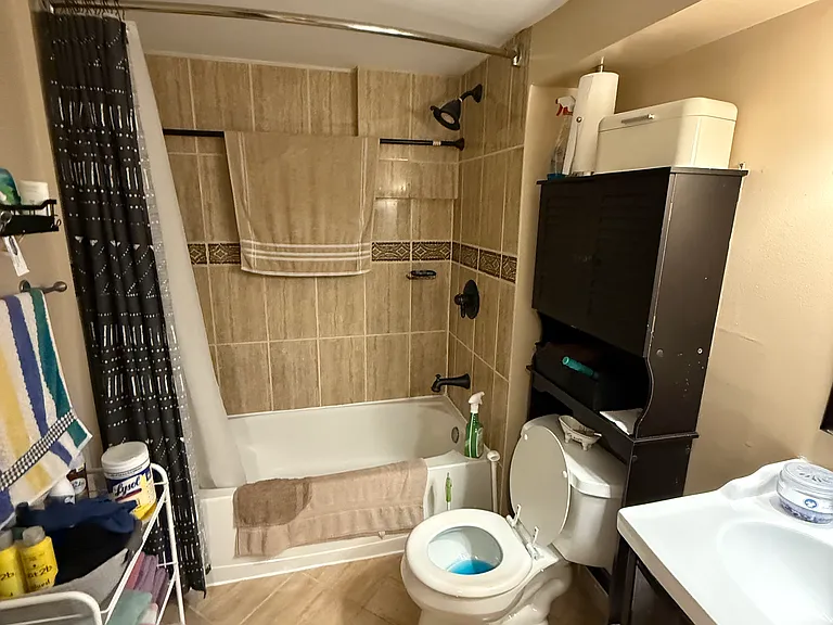 1425 Allison St NW #D — Photo 25