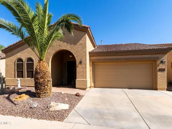 4512 E CAROB Drive, Gilbert, AZ 85298