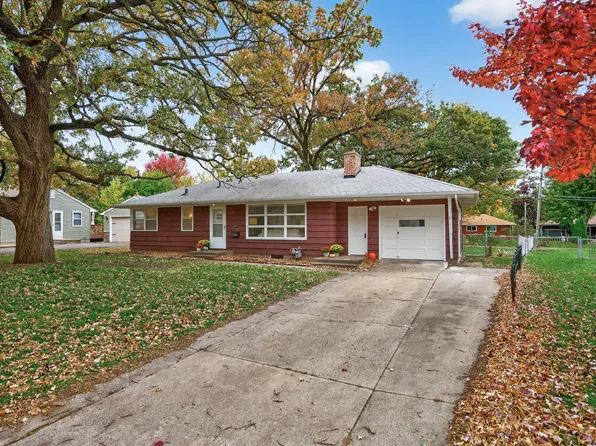 6140 Sunrise Dr NE, Fridley, MN 55432