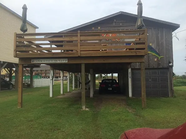 219 Ocean Ave, Surfside Beach, TX 77541