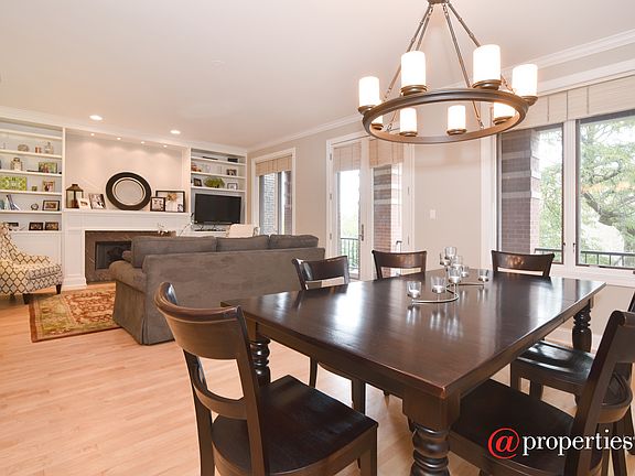 Living Room / Dining Room