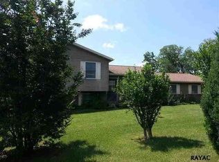 1 Colonial Dr, Hanover, PA 17331